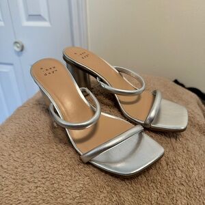 A New Day Silver Heeled Shoes with Strappy Design